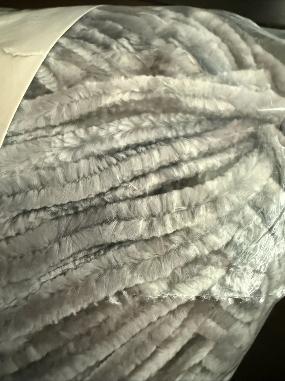 Yarnspirations Bernat Velvet Chenille Yarn - Light Gray - Vapor Gray Color